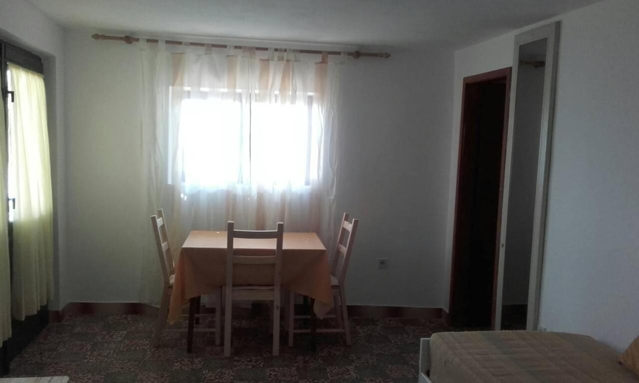 Vrbanj Apartments By The Sea Basina, Hvar - 542 מראה חיצוני תמונה